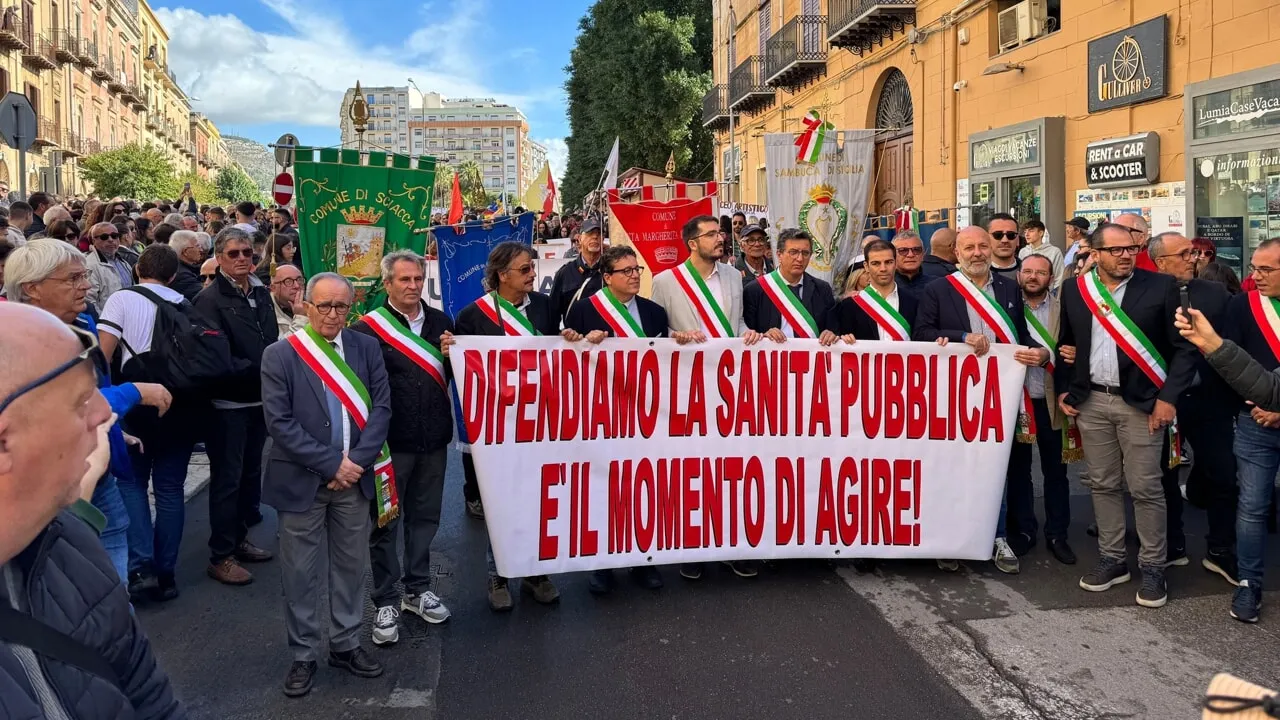 Manifestazione per la difesa della sanità pubblica a Sciacca