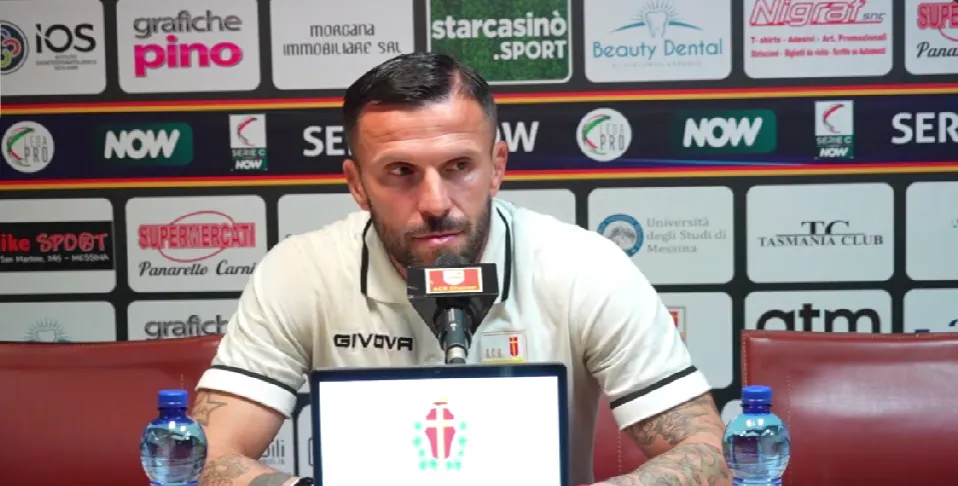 Messinati e chiedere scusa. Se siamo uomini..." (Video)