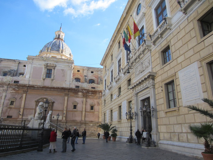 Palermo, Mineo si dimette da assessore comunale