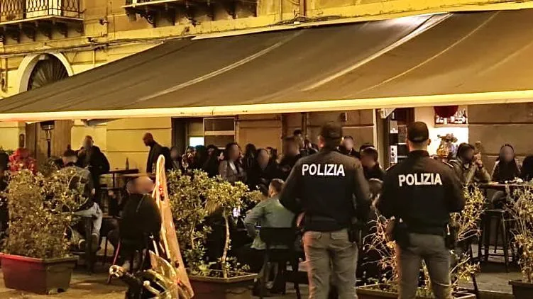 Palermo: multe e controlli sui locali della movida del centro