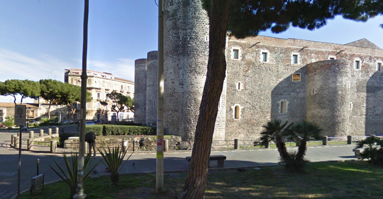 Polemiche sulla pedonalizzazione di Piazza Federico di Svevia a Catania