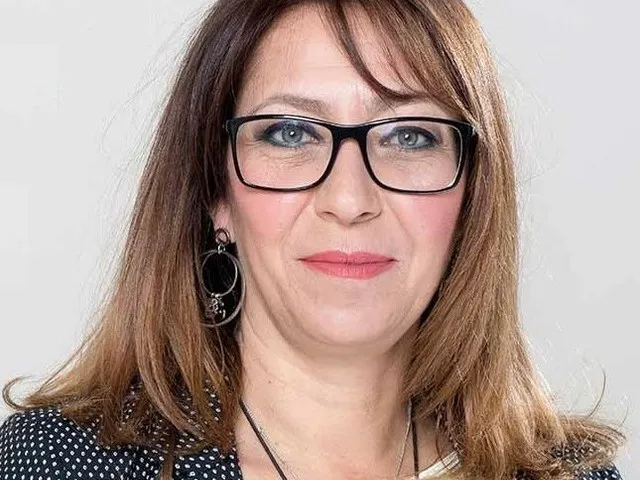 Riassumi questo titolo tra 55 e 66 caratteri Erice presente all'incontro di Palermo con la delegazione della Normandia