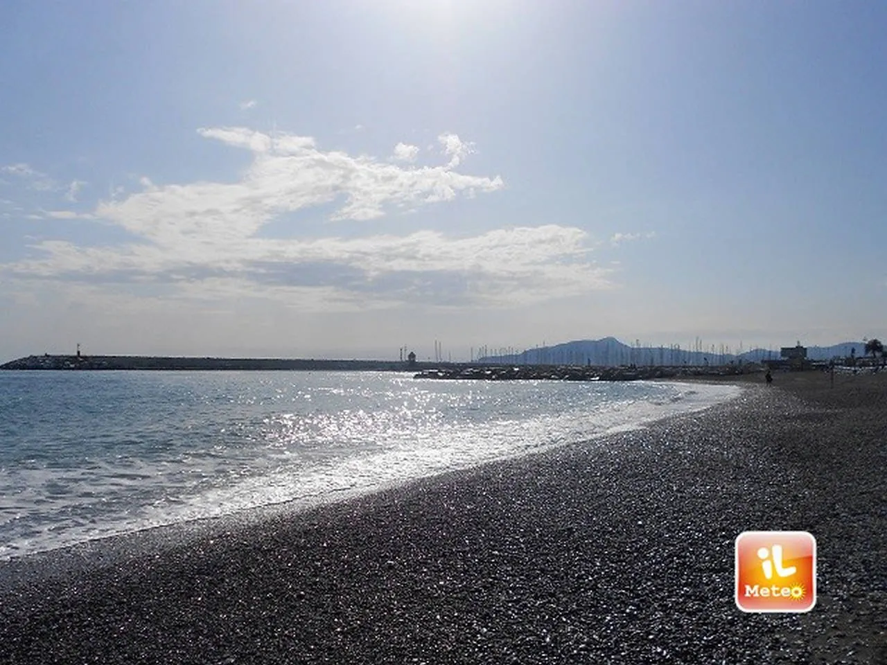 Catania Meteo: oggi poco nuvoloso, Martedì 5 e Mercoledì 6 nubi sparse.