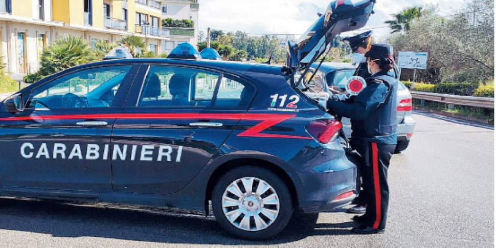 Col veleno per formiche taglia la cocaina, arrestato a Mazzarino