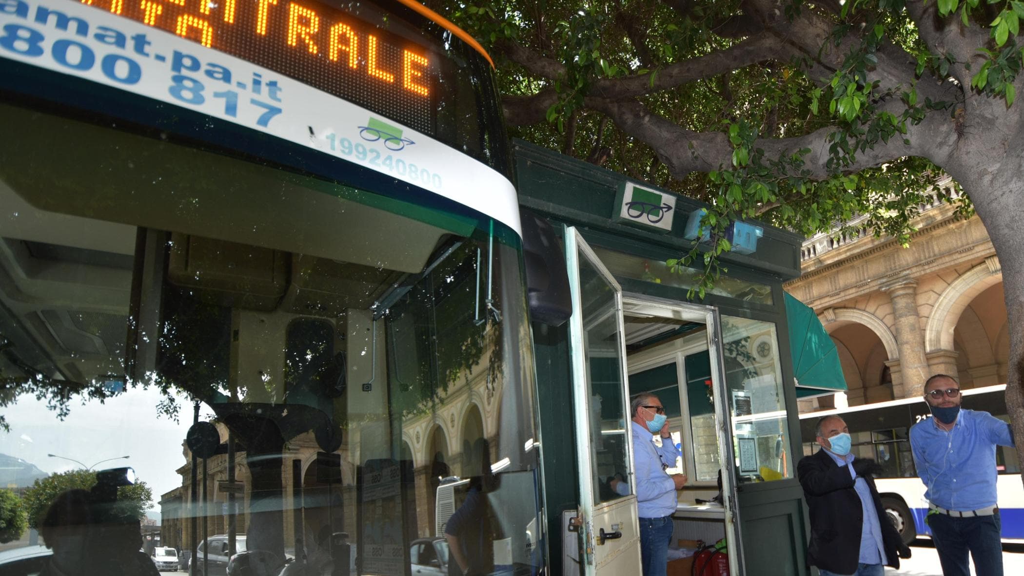 Conducente bus aggredito a Palermo in ospedale