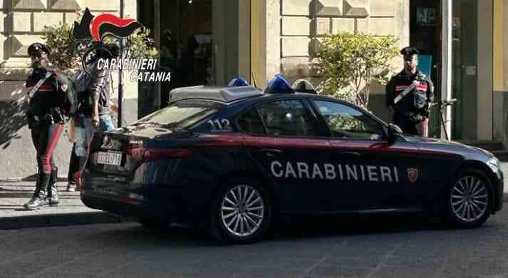 Cronaca di Catania 2 giovani arrestati per furto nel centro