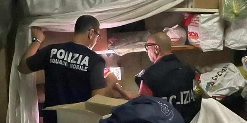 Fioraio picchiato perché non pagava il pizzo, 5 arresti a Gela