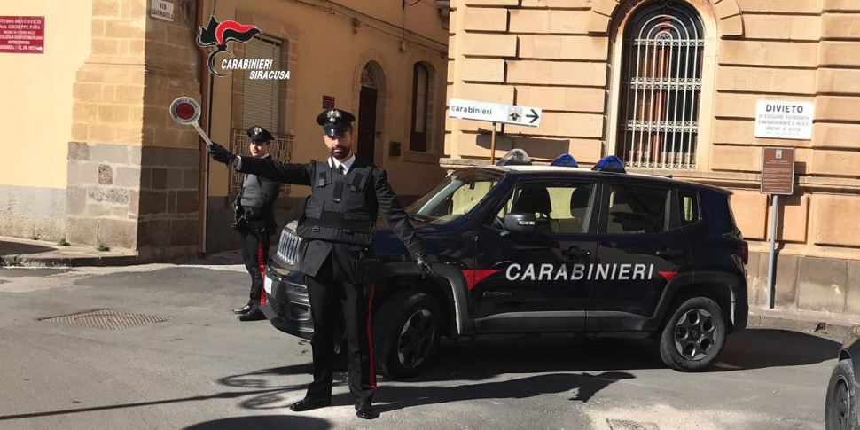 Francofonte, viola per due volte la misura cautelare e finisce agli arresti domiciliari