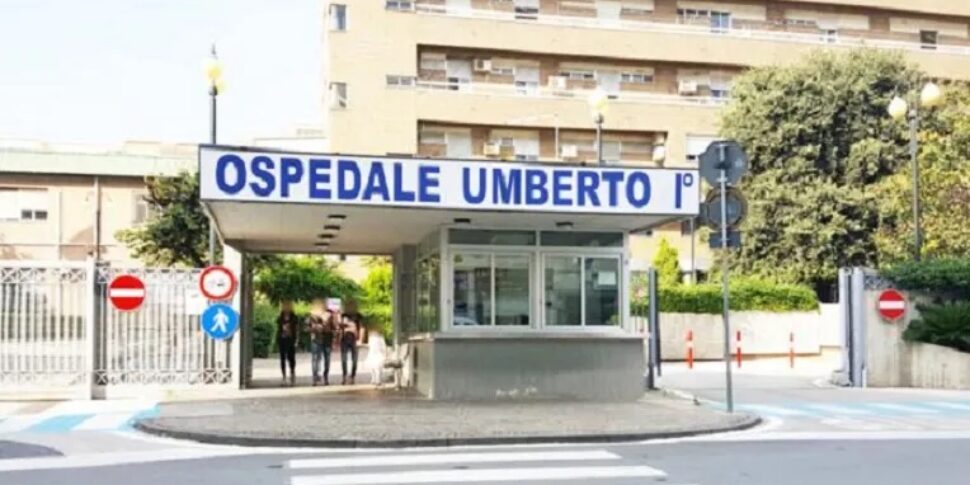 Incidente tra Siracusa e Floridia, frontale tra auto e un trattore: un uomo gravissimo in ospedale