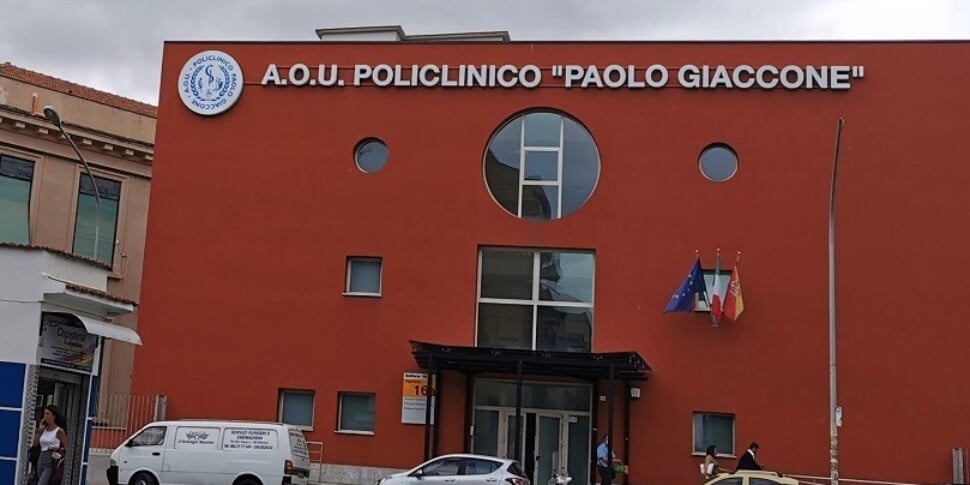 Sorpresi a rubare negli spogliatoi del Policlinico di Palermo, ladri bloccati dagli infermieri