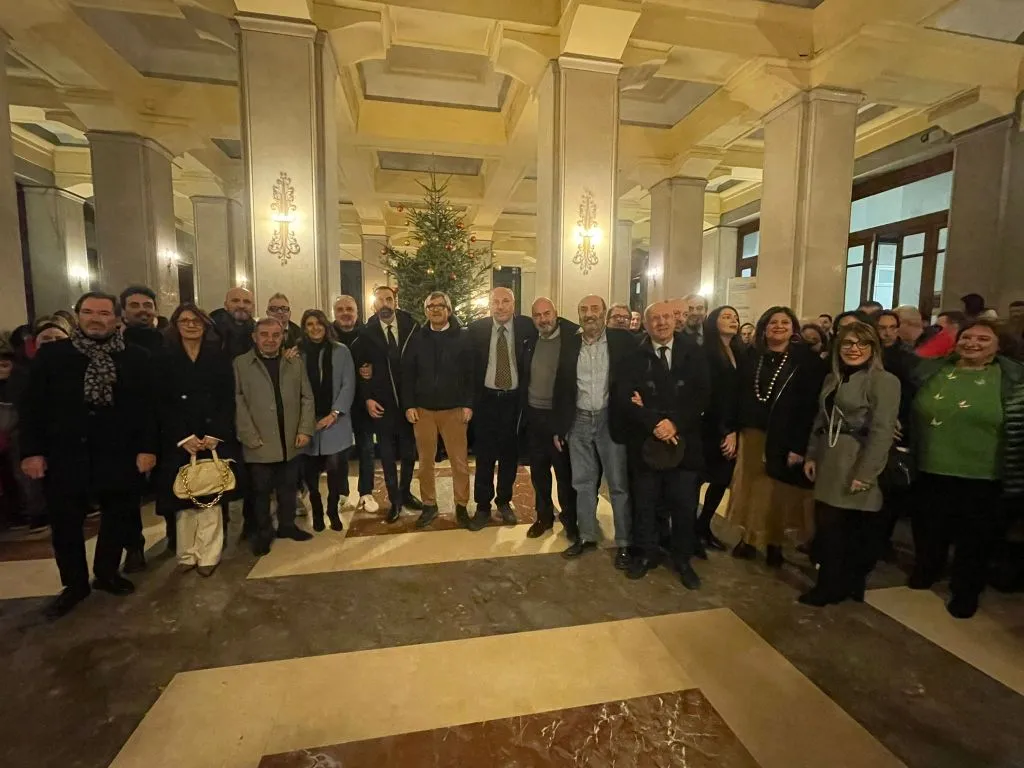 Natale 2023 a Messina: accensione alberi in piazza Cairoli. DIRETTA - Tempostretto