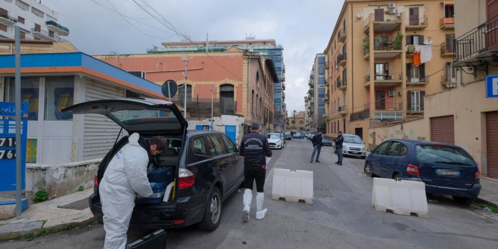 Omicidio a Palermo, sarebbero due fratelli i presunti assassini di Celesia: uno è un minorenne