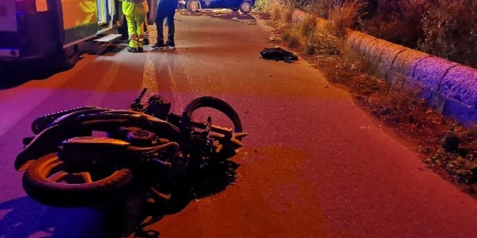 L'incidente mortale a Scicli, indagato per omicidio stradale l'automobilista ventenne