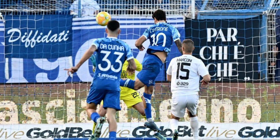 Palermo, i primi 15 minuti del secondo tempo diventano un caso: quattro gol subiti in due gare