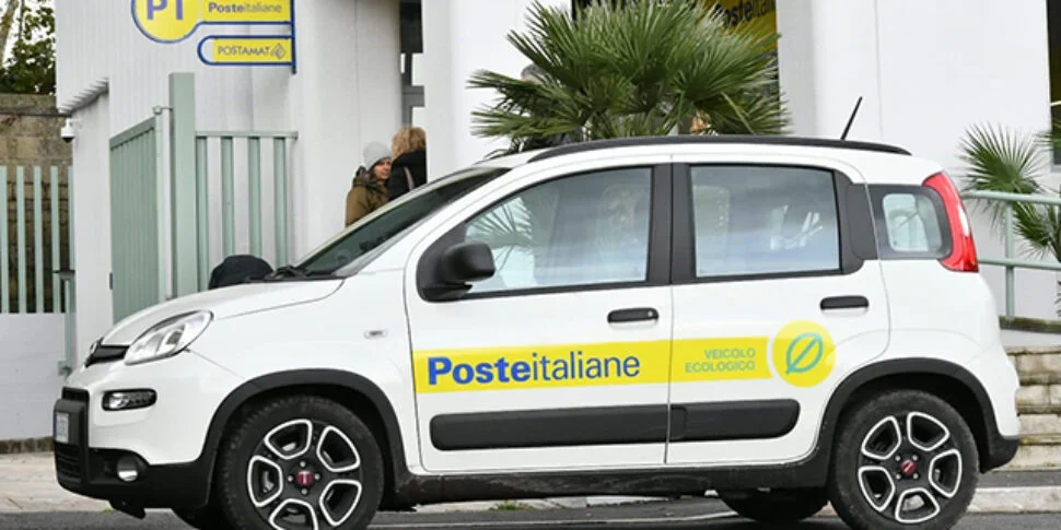 Ritrovata la Fiat Panda rubata alle Poste a Palermo