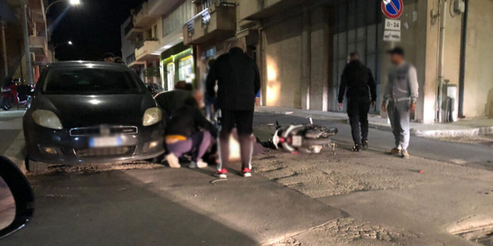 Scontro fra due scooter a Vittoria: tre feriti, un ragazzo in prognosi riservata