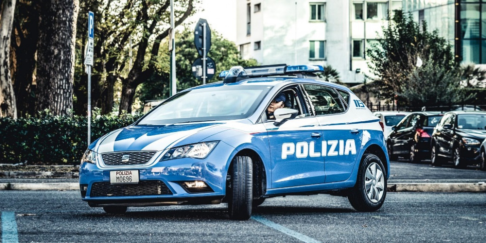 Spari contro un'auto a Gela dopo una lite tra vicini