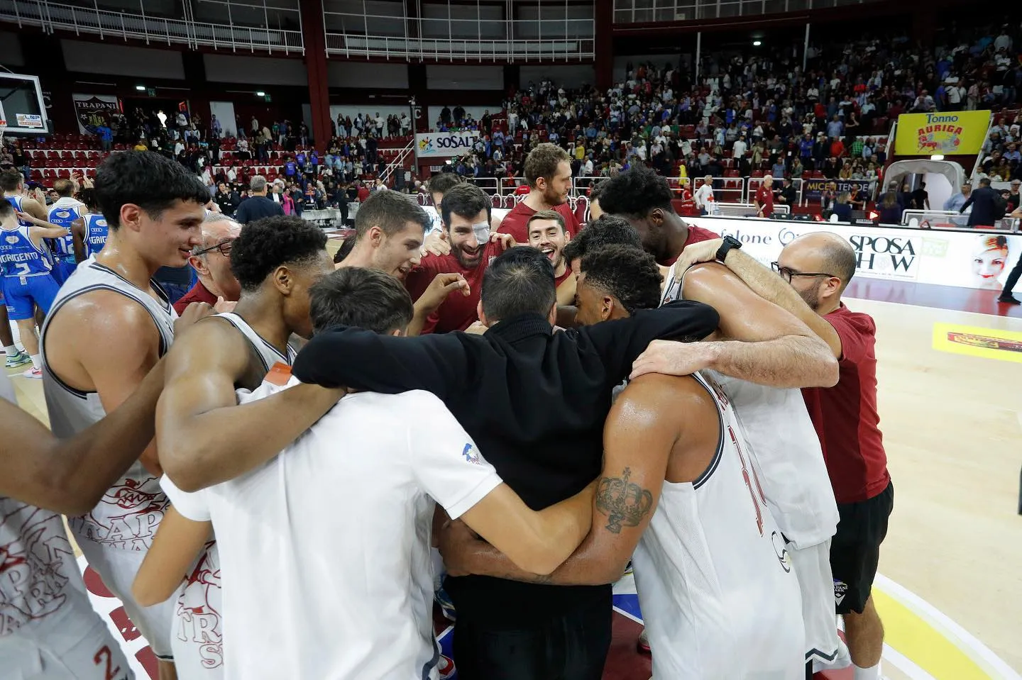 Trapani Shark vince in Serie A2 basket, ancora ko per Agrigento