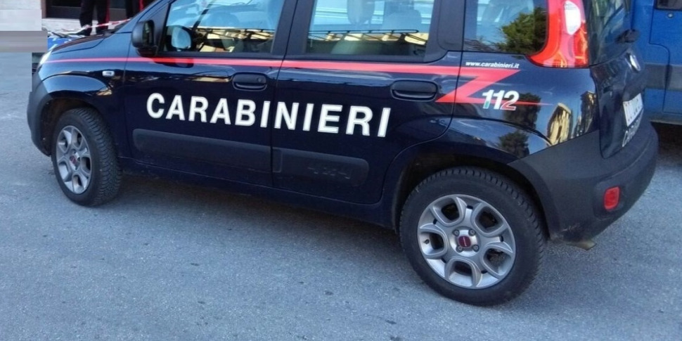 Palazzolo Acreide, truffa dello specchietto: l'anziano capisce tutto e chiama i carabinieri