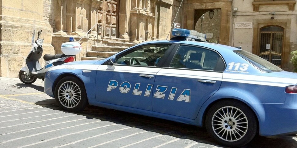 Agrigento, picchiato per aver reclamato il parcheggio disabili