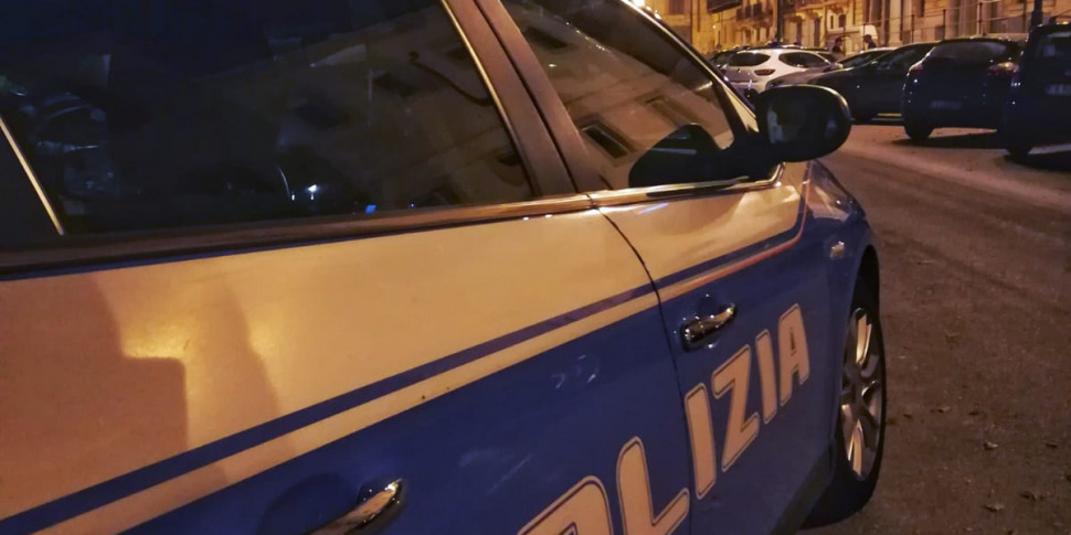 Palermo, accerchiato dal branco e accoltellato: un uomo ricoverato a Villa Sofia