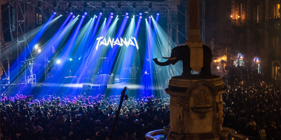 Capodanno a Catania, in 25 mila in piazza per festeggiare: sul palco Mario Biondi e Tananai