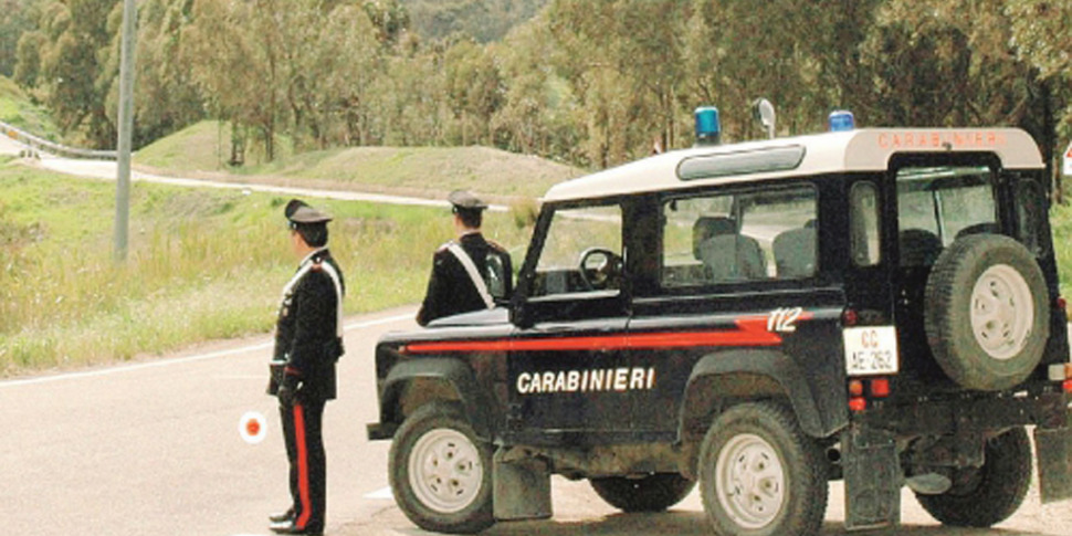 Enna, avrebbe abusato di una paziente minorenne: arrestato un medico