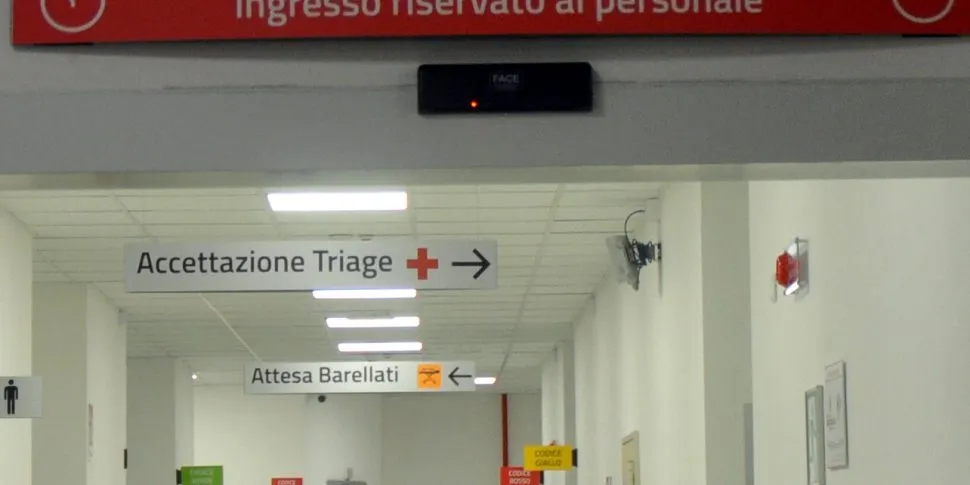 Incidente ad Agrigento, perde il controllo dell'auto e finisce in una scarpata: ferito