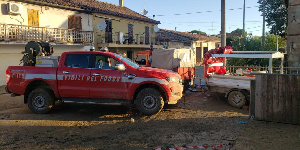 Nubifragio a Mascali, salvate 2 famiglie: una terza è isolata