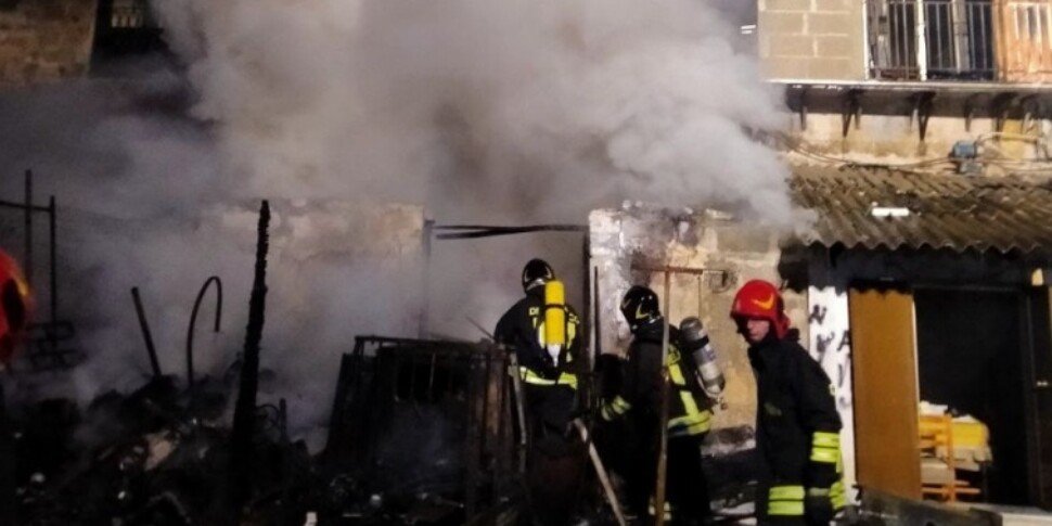 Santo Stefano Quisquina, raccolta fondi per gli evacuati dopo l’incendio in un magazzino