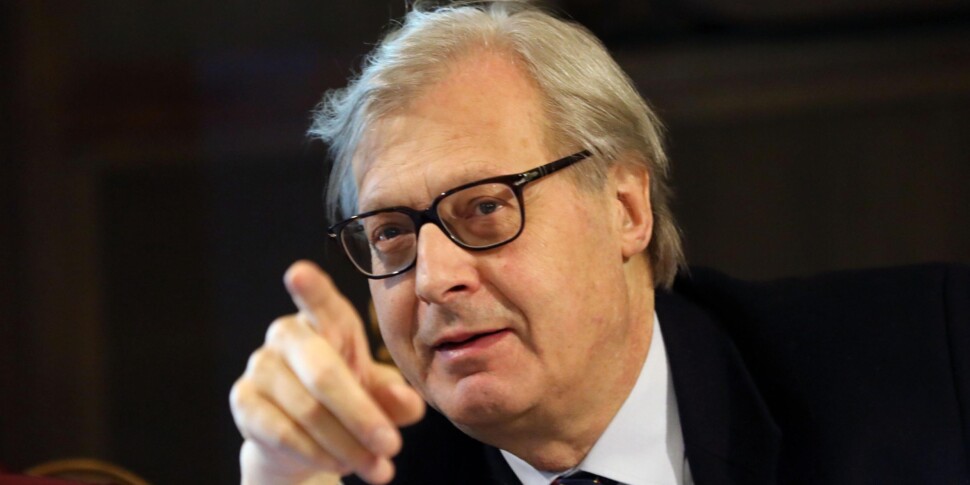 «Roma con Raggi sindaco come Palermo con Ciancimino»: Sgarbi condannato per diffamazione