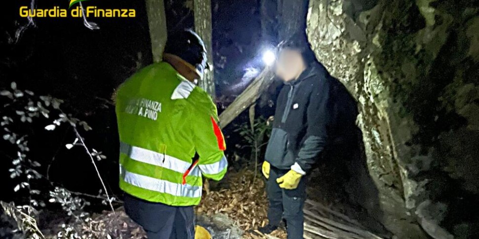 Escursionista disperso sull'Etna, soccorso dalla guardia di finanza