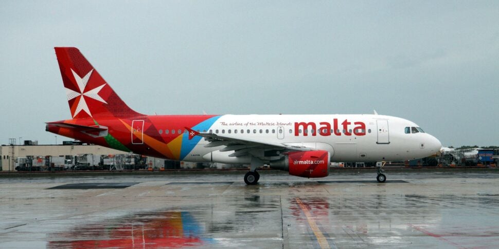 Sospeso un volo da Malta a Catania dopo l’arresto di due passeggeri