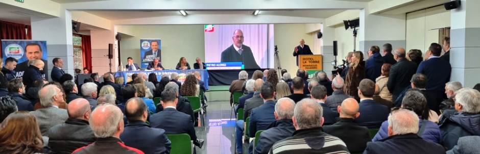 Week end di congressi per gli azzurri di Forza Italia