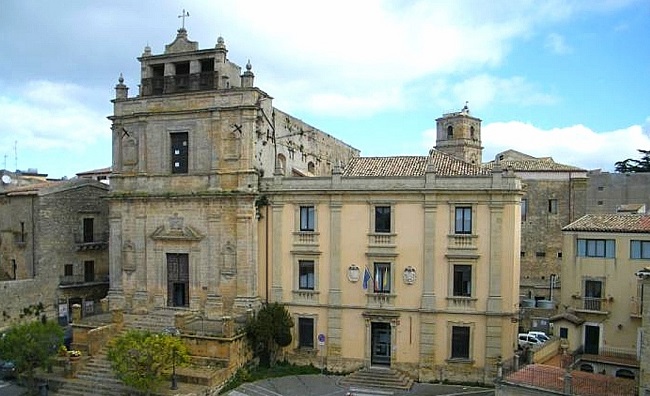 Scuola e Chiesa di Santa Chiara