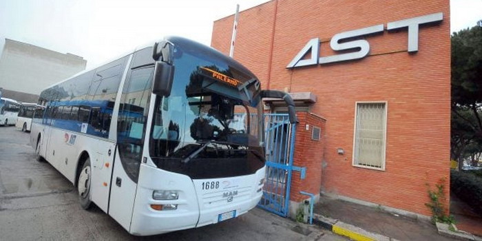 Dopo Ragusa, l’Ast molla anche Modica dal 1° aprile. E non saranno gli unici 2 comuni iblei senza autobus: come ci si sta organizzando? Se lo chiede Vito D’Antona di Sinistra Italiana