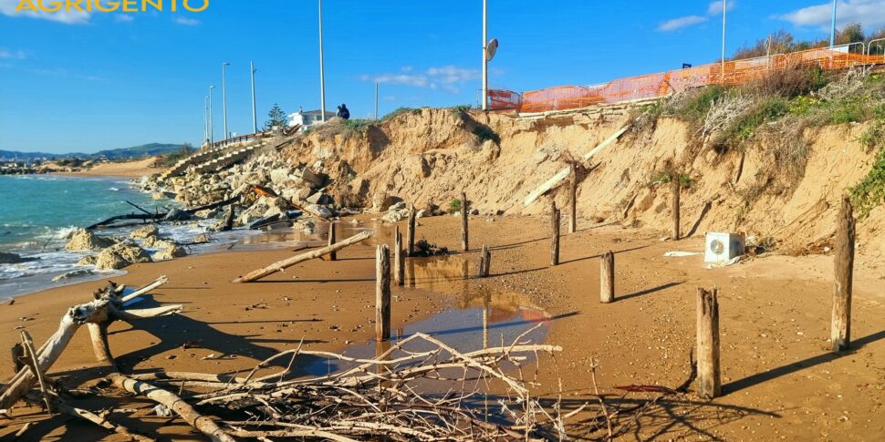 Agrigento, nuova mareggiata a San Leone erode la costa: a rischio la pista ciclabile