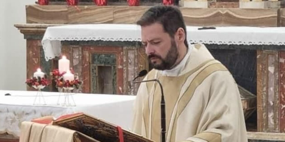 I bambini del catechismo ustionati dalle ceneri, la parrocchia di Castelvetrano le farà analizzare