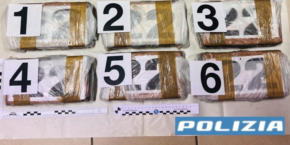 Chiaramonte Gulfi, 6 chili e mezzo di cocaina nel furgone: arrestati marito e moglie