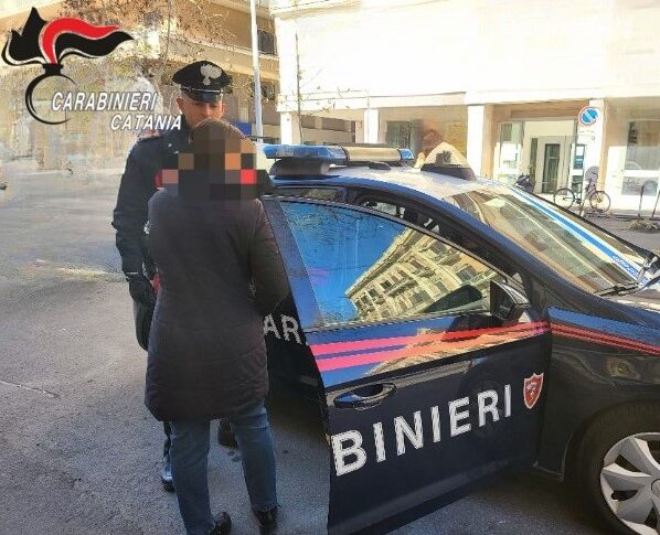 Ricercata dopo una condanna per rapina e lesioni, arrestata a Catania