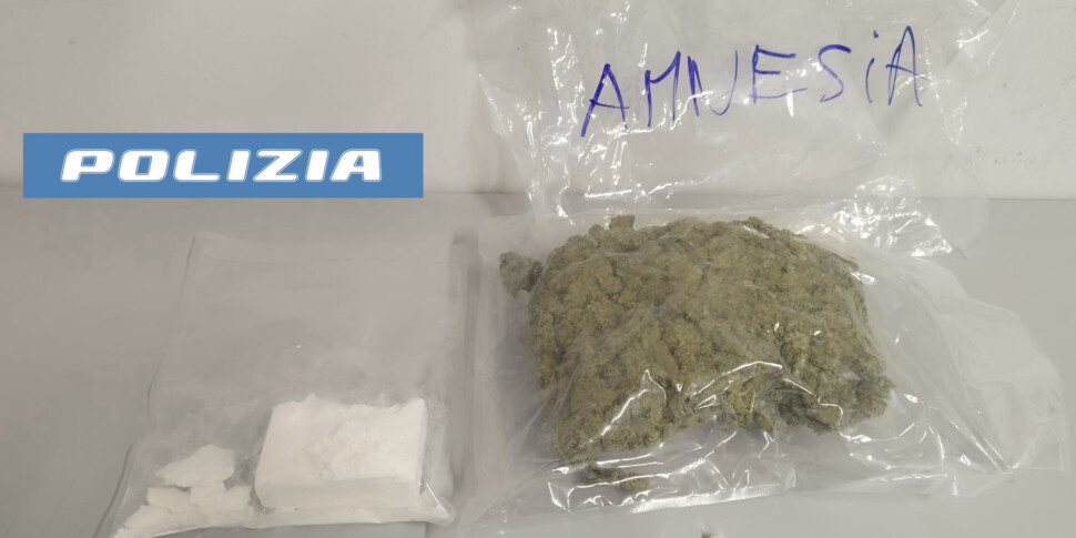 In auto aveva un chilo e mezzo tra marijuana «amnesia» e cocaina, arrestato a Catania