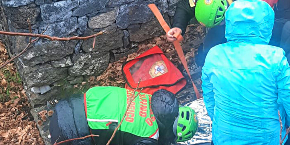 Ragazzino in gita scolastica cade sull'Etna, soccorso