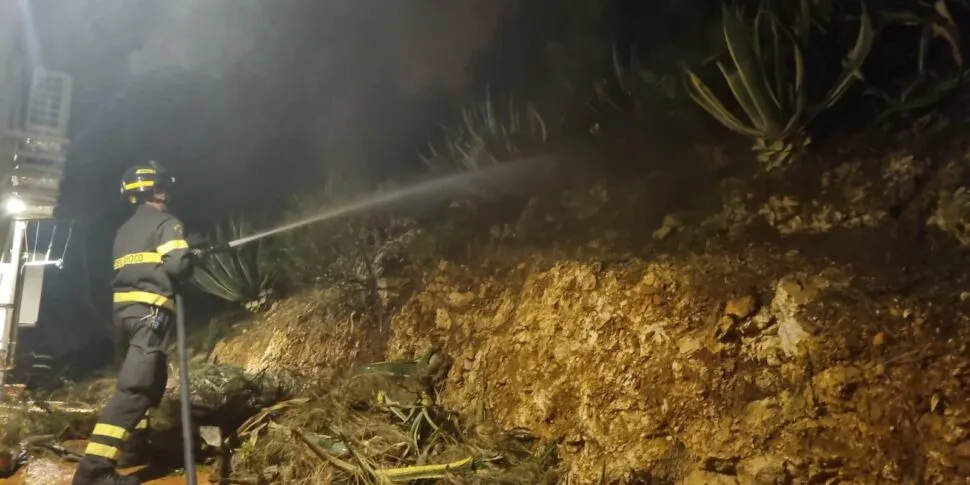 Castellammare del Golfo brucia ancora: task force per spegnere le fiamme