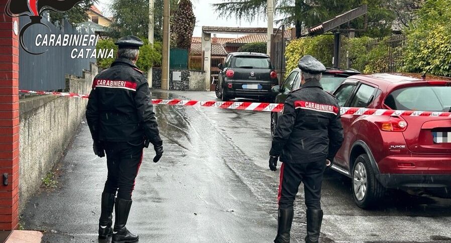 Omicidio a Mascalucia, ucciso con una coltellata alla festa di compleanno