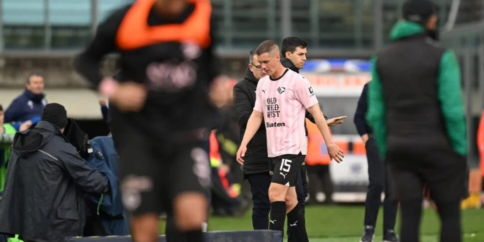 Squadra che perde si cambia, peccato che perda anche l'altra: il Palermo crolla a Brescia