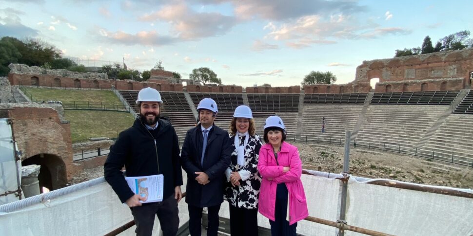 Taormina, al teatro Antico via ai lavori di restauro del portico post scena