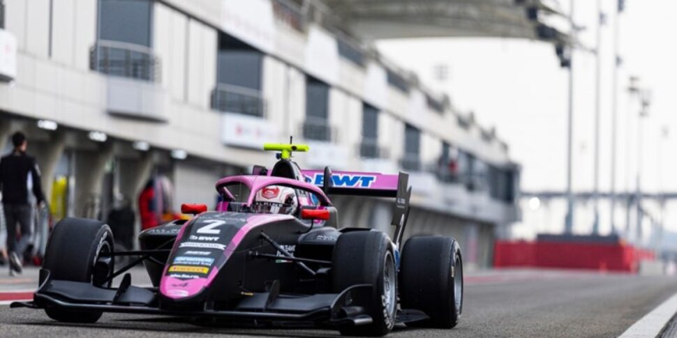 Buon debutto per Minì del mondiale di F3: il pilota di Marineo a punti in entrambe le gare in Bahrain