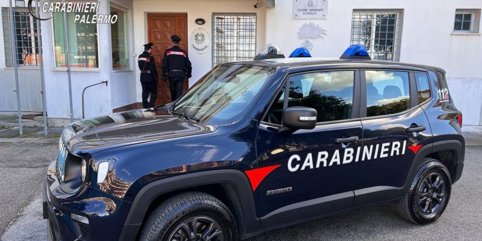 Ficarazzi, vigili del fuoco entrano in casa e trovano un uomo morto