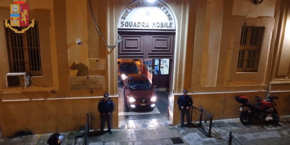 Palermo, arrestata ex guardia giurata: l'accusa è di avere venduto armi clandestinamente