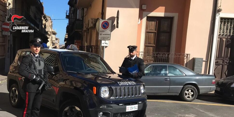 Tentò di entrare in casa dell'ex moglie, arrestato a Francofonte